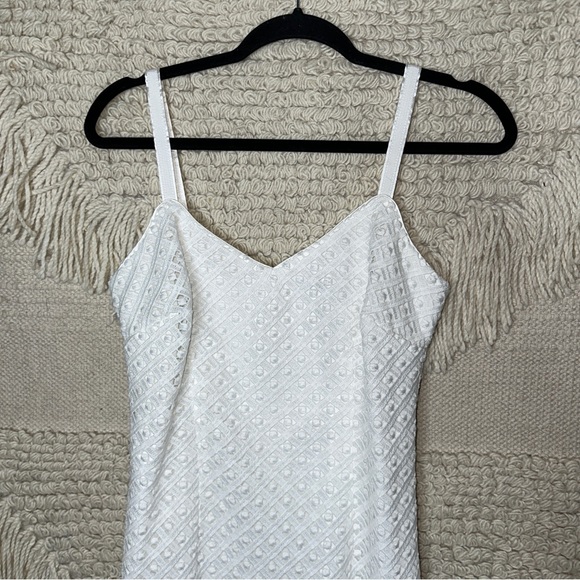 WHITE HOUSE BLACK MARKET white lace sleeveless sheath dress 0 - Picture 4 of 13